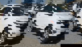 Used 2021 Chevrolet Equinox LT image 1