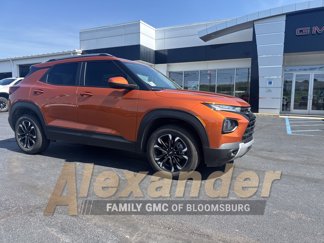 Used 2022 Chevrolet TrailBlazer LT w/ LPO, Blackout Package image 1