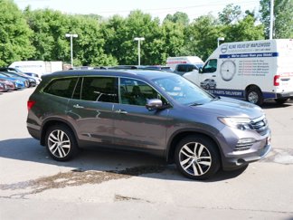 Used 2017 Honda Pilot Touring image 1