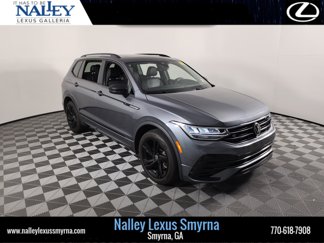 Used 2023 Volkswagen Tiguan SE R-Line image 1