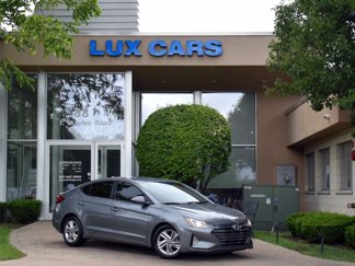 Used 2019 Hyundai Elantra SEL image 1