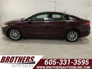 Used 2017 Ford Fusion SE w/ Fusion SE Technology Package image 1