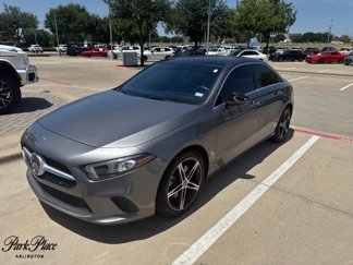 Used 2020 Mercedes-Benz A 220 image 1