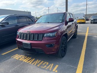 Used 2018 Jeep Grand Cherokee Altitude image 1