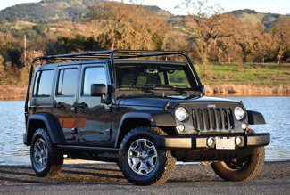 Used 2016 Jeep Wrangler Unlimited Rubicon w/ Max Tow Package image 1