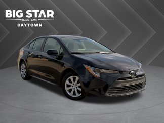 Used 2023 Toyota Corolla LE image 1