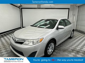 Used 2013 Toyota Camry LE image 1