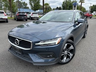 Used 2021 Volvo V60 T5 Cross Country w/ Climate Package image 1