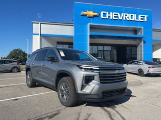 New 2025 Chevrolet Traverse LT w/ Driver Confidence Package image 1