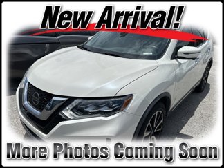 Used 2017 Nissan Rogue SL image 1