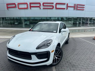 Used 2025 Porsche Macan image 1