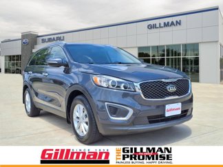 Used 2017 Kia Sorento LX w/ LX Convenience Package image 1