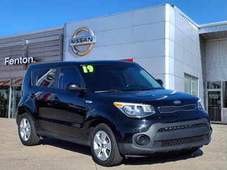Used 2017 Kia Soul w/ Convenience Package image 1