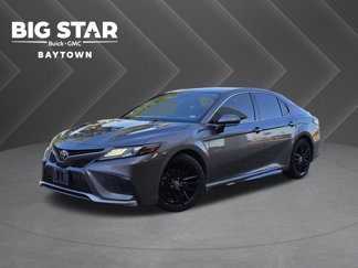 Used 2021 Toyota Camry XSE image 1