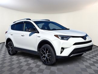 Used 2018 Toyota RAV4 SE image 1