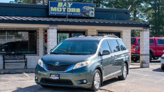 Used 2013 Toyota Sienna XLE image 1