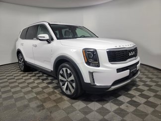 Certified 2022 Kia Telluride S image 1