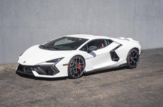 Used 2024 Lamborghini Revuelto video 1