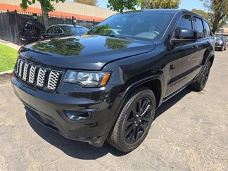 Used 2019 Jeep Grand Cherokee Altitude image 1