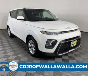 Used 2022 Kia Soul LX w/ Technology Package image 1
