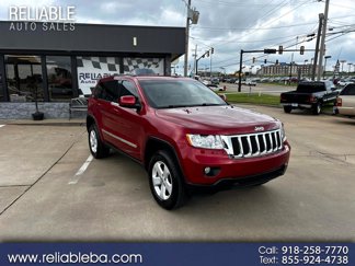 Used 2011 Jeep Grand Cherokee Laredo image 1