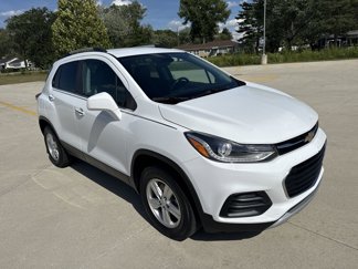 Used 2019 Chevrolet Trax LT w/ LT Convenience Package image 1