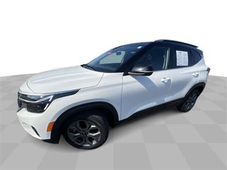 Used 2024 Kia Seltos S image 1