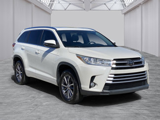 Used 2018 Toyota Highlander XLE image 1