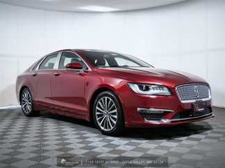 Used 2017 Lincoln MKZ Select image 1
