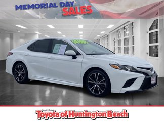 Used 2018 Toyota Camry SE image 1