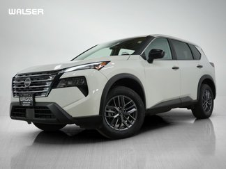 Used 2024 Nissan Rogue S image 1
