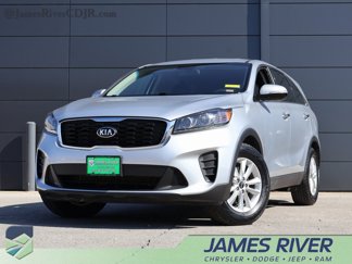 Used 2019 Kia Sorento LX image 1