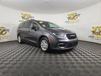 Used 2022 Chrysler Pacifica Touring-L image 1