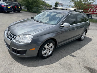 Used 2009 Volkswagen Jetta SEL image 1