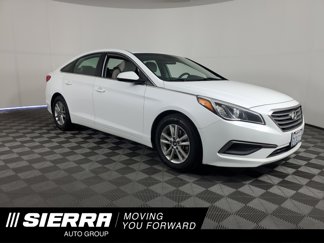 Used 2017 Hyundai Sonata SE image 1