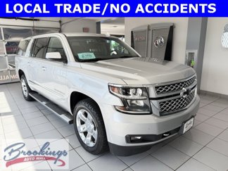 Used 2016 Chevrolet Suburban LT image 1