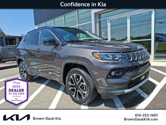 Used 2022 Jeep Compass Limited image 1