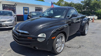 Used 2004 Chevrolet SSR w/ Preferred Equipment Group image 1