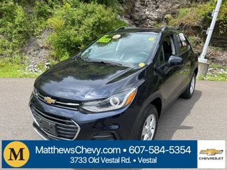 Used 2022 Chevrolet Trax LT w/ LT Convenience Package image 1