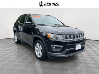 Used 2018 Jeep Compass Latitude image 1