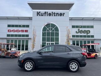 Used 2022 Chevrolet Equinox LS w/ LS Convenience Package image 1