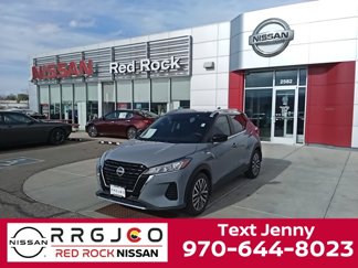 Used 2024 Nissan Kicks SV image 1