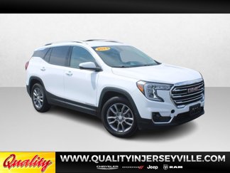 Used 2023 GMC Terrain SLT image 1