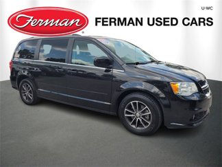 Used 2017 Dodge Grand Caravan SXT w/ Driver Convenience Group image 1