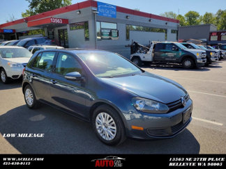 Used 2013 Volkswagen Golf 4-Door image 1