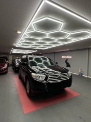 Used 2010 Toyota Highlander 2WD image 1