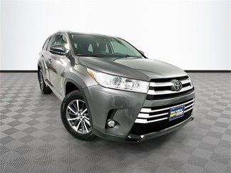 Used 2018 Toyota Highlander XLE image 1