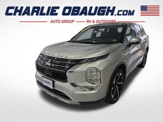 Used 2022 Mitsubishi Outlander SE image 1