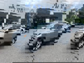 Used 2022 Jeep Compass Latitude image 1