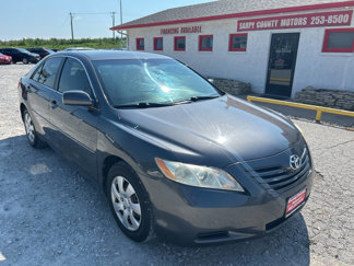 Used 2009 Toyota Camry LE image 1